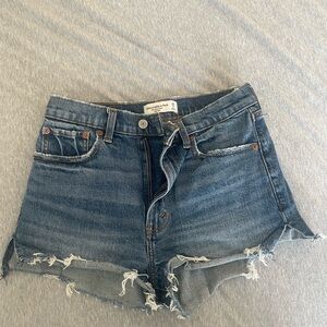 Abercrombie & Fitch Mom Shorts